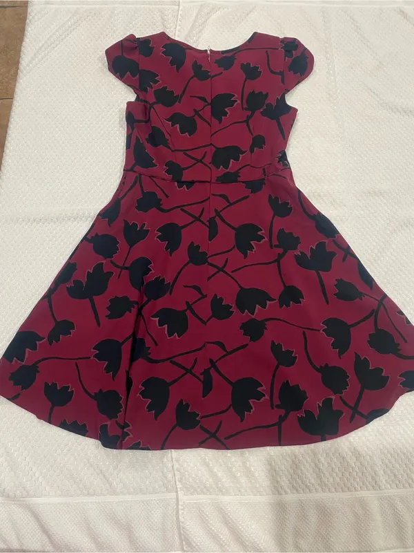 LOFT Burgundy Mini Dress with Black Floral Print - Image 5