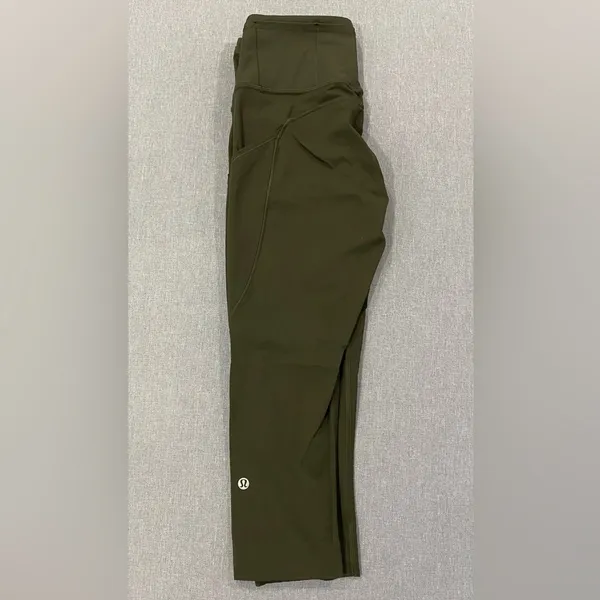 Lululemon High-Rise Olive Green Capri Leggings Size 6 Cropped Activewear Pants - Image 2