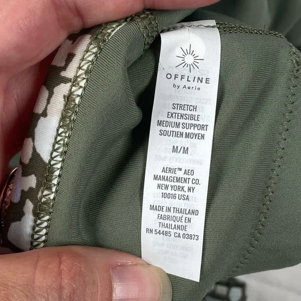 Offline by Aerie Sports Bra Women's Size Medium Green Pink Splatter Camo - Image 4