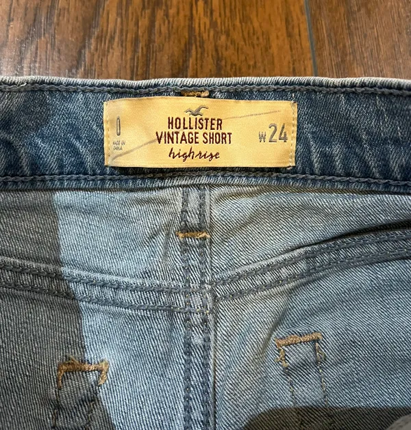 Hollister Jean Shorts - Image 2
