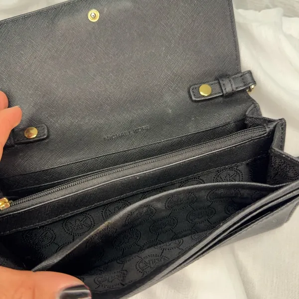 Michael Kors Jet Set Travel Saffiano Leather Smartphone Chain Wallet Crossbody - Image 10