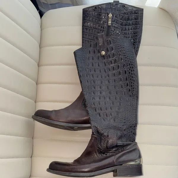 Vince-camuto Women's Black and Brown Boots - Image 2