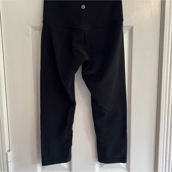 Lululemon black cropped leggings - Image 2