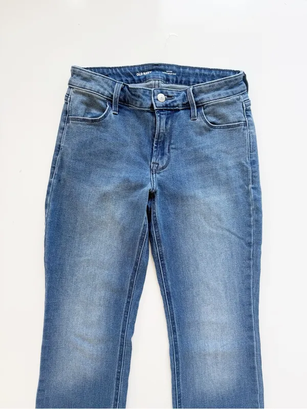 Old Navy Mid-Rise Wow Boot Cut Jeans Size 2 - Image 3