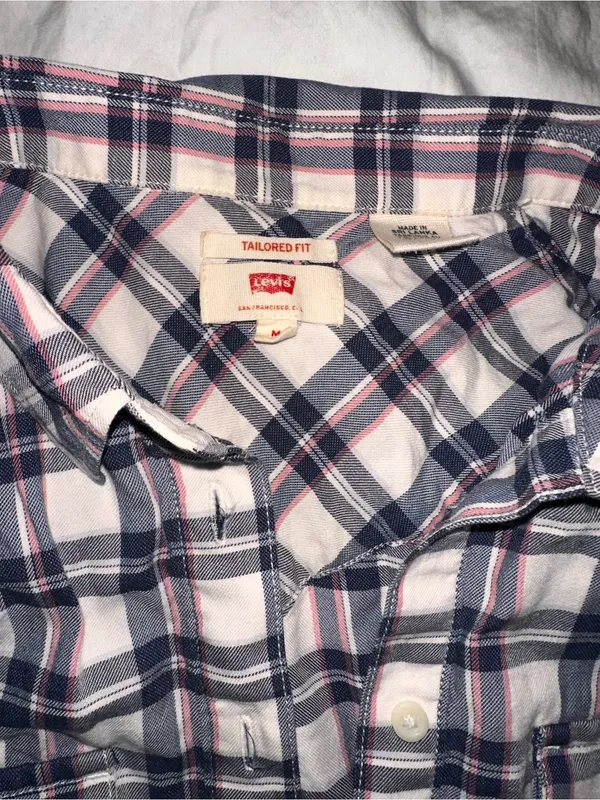 Levi's Men's Navy, White & Pink Plaid Button-Down Shirt - Image 2
