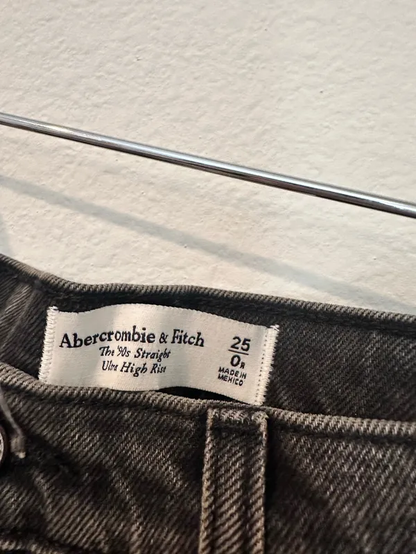 Abercrombie 90s Ultra High-Rise Straight Black - Image 3