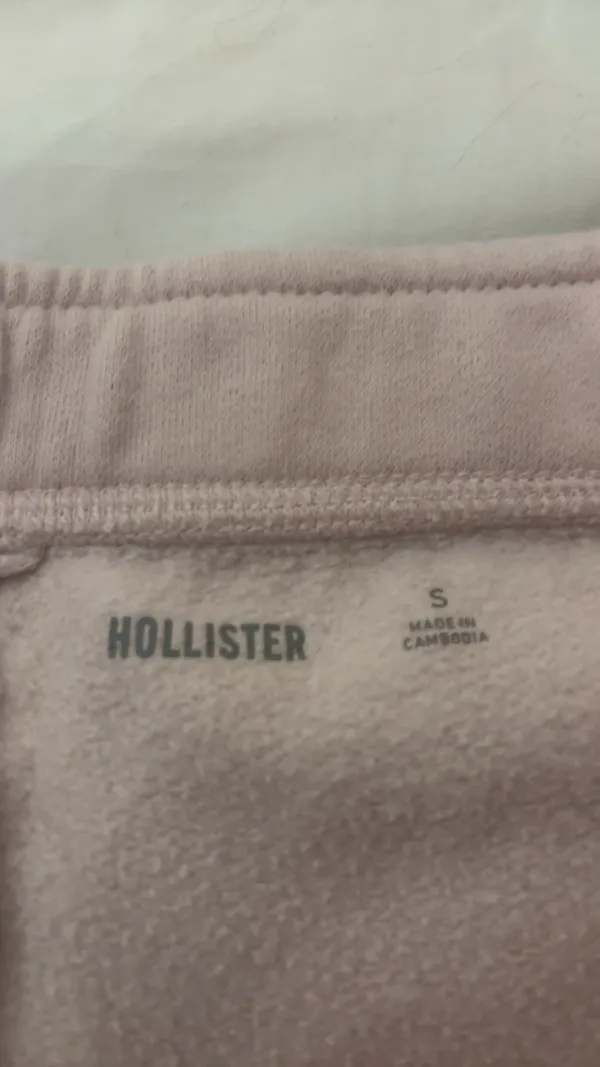 pink hollister sweat shorts size small - Image 2