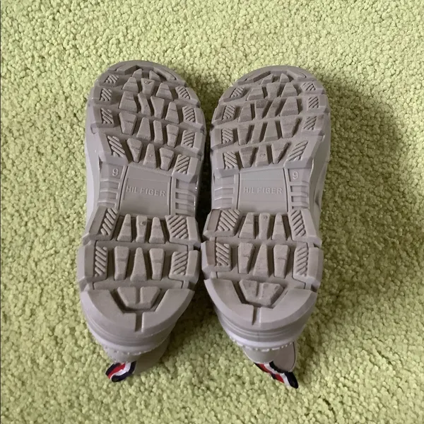 Tommy Hilfiger rain booties- easy to pull on / off - NEW condition ☔️☔️ - Image 8