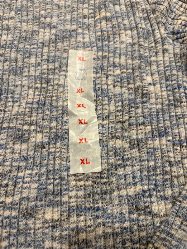 Old Navy Women's Blue Heather Ribbed Crewneck Sweater - Image 2