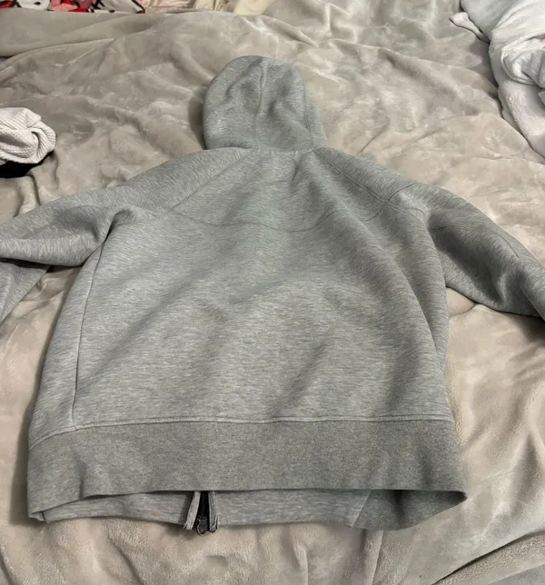 Nike Tech Fleece - Image 2