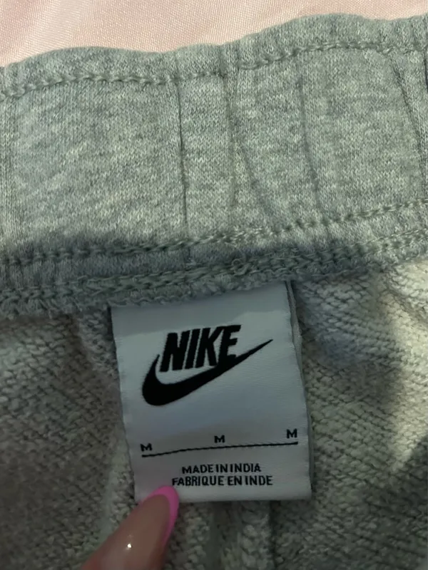 Nike Sweatpants Grey - Image 2