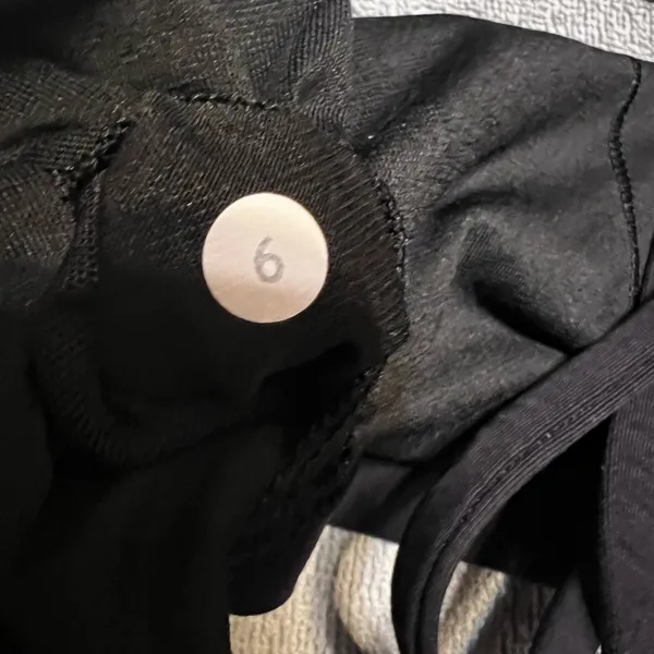 Lululemon energy sport bra size small - Image 3