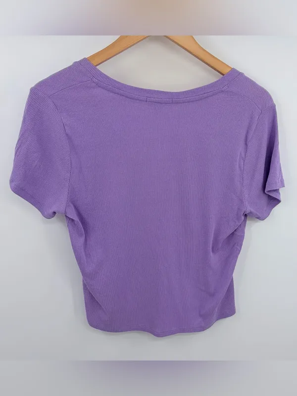 Beyond Yoga take the plunge purple ribbed v neck cropped tee women’s L - Image 4