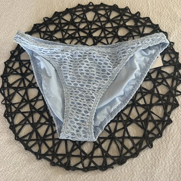 VIX Mesh Basic Bottom, Size Medium, $86 Blue - Image 7