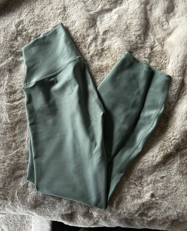 Airlift Leggings - Image 2