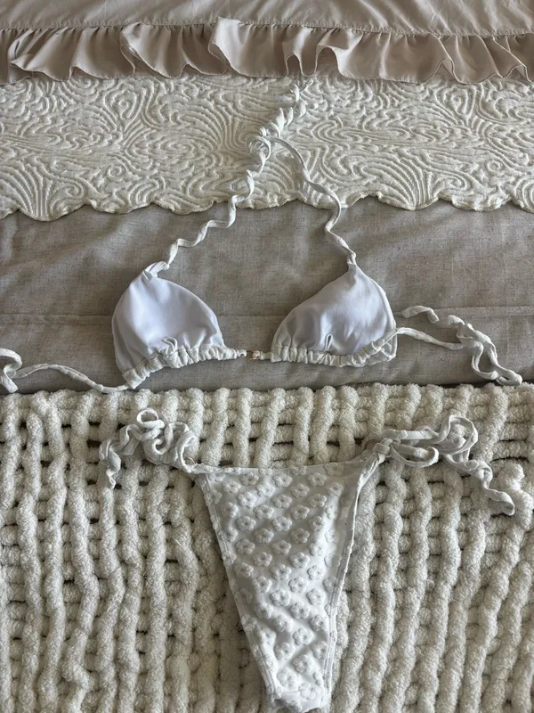 white flower womens bikini set - Image 2