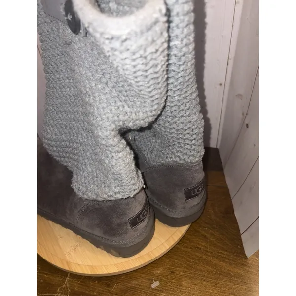 UGG Shaina boots gray size‎ 9 Wear Tall Or Cuffed/folded - Image 4