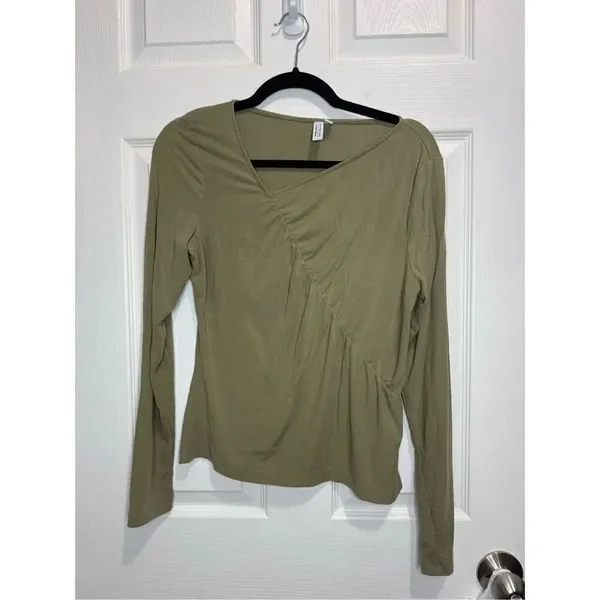 & Other stories asymmetric long sleeve top Medium - Image 3