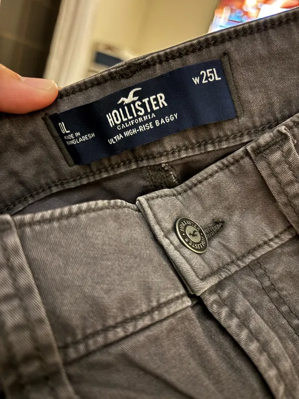 Hollister Gray Ultra High Rise Baggy Cargo Pants - Image 4