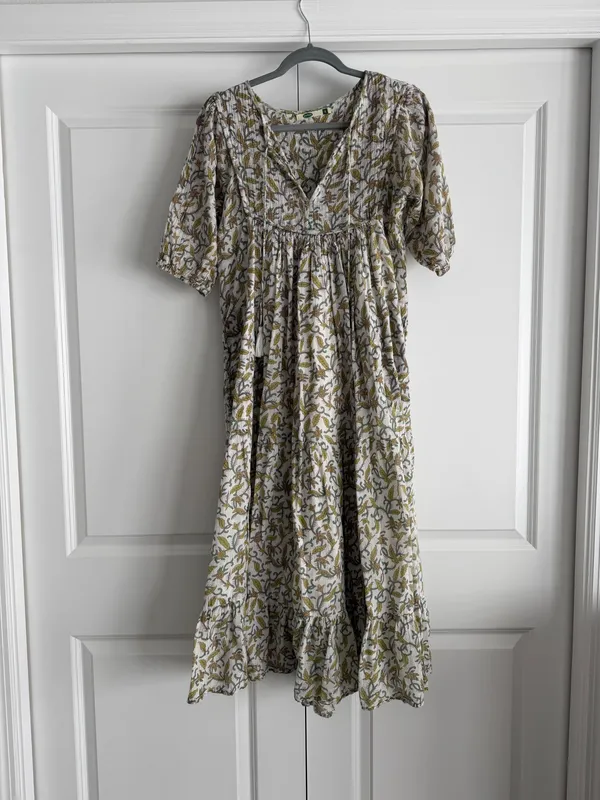 Green and White Floral Maxi Dress - Image 3