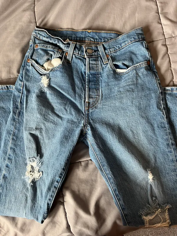 Levi's Mom Jeans - Image 3
