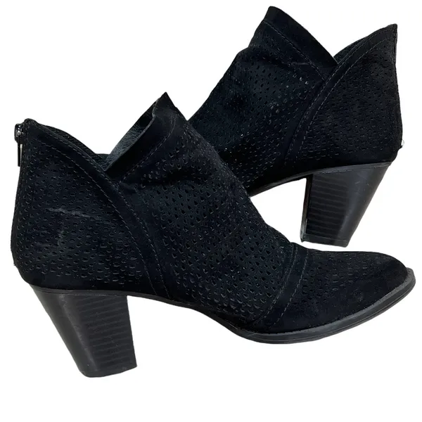 Report Footwear (7.5) Geometric Shapes Cut Out 2.5" Heel Ankle Booties - Image 3