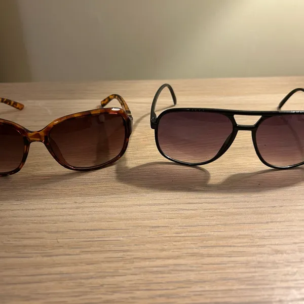 Tortoise Shell and Black Aviator Sunglasses Lot of 2 - Image 5