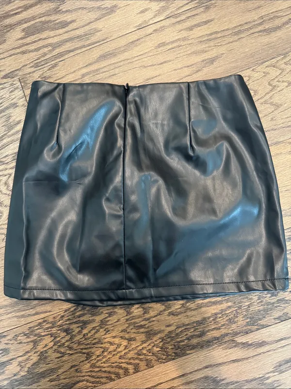 Black Faux Leather Mini Skirt NEW WITH TAGS. • - Image 2