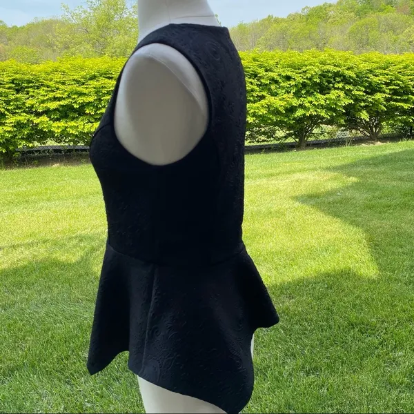 Monteau Black Peplum Textured Sleeveless Top - Image 7