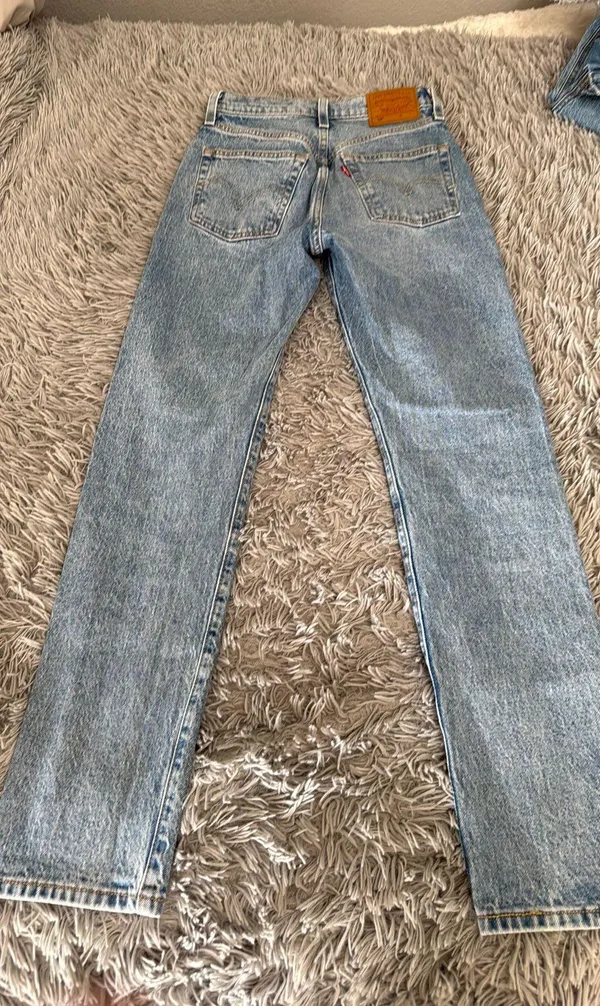 Levi’s 501 Jeans - Image 4