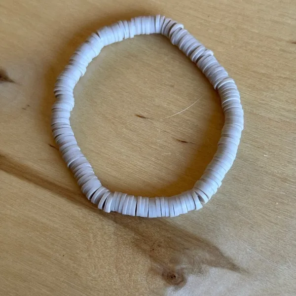 Rubber Band Bracelet White Size 6 - Image 4