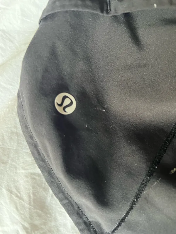 Lululemon Black High-Rise Speed Up Shorts - Image 3