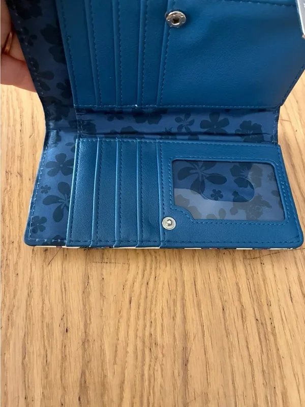 Disney Parks x Loungefly Stitch Tropical Zip Wallet - White/Blue - Image 6