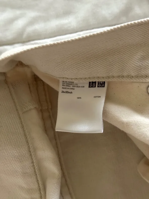 Uniqlo Jeans Straight High-Rise - Image 2