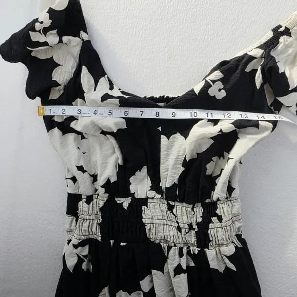 Rachel Zoe Black White Floral Smocked Waist Tiered Maxi Dress Short Sleeve Small - Image 7