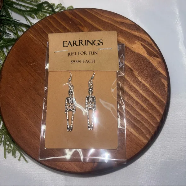Metal Skeleton Earrings! Silver - Image 2