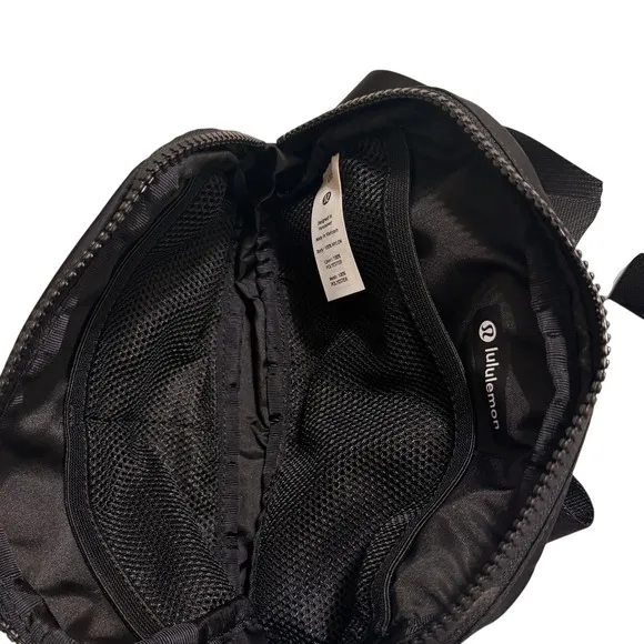 Lululemon Everywhere Belt‎ Bag Black Spellout Sporty Pack Travel Festival NWT - Image 9