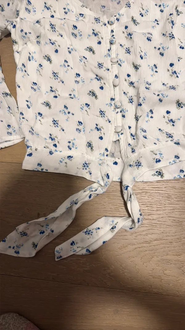 Hollister Top - Image 4