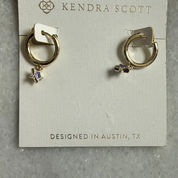 Kendra Scott Kayla Huggies Hoop Earrings with Purple Star Charms New - Image 2