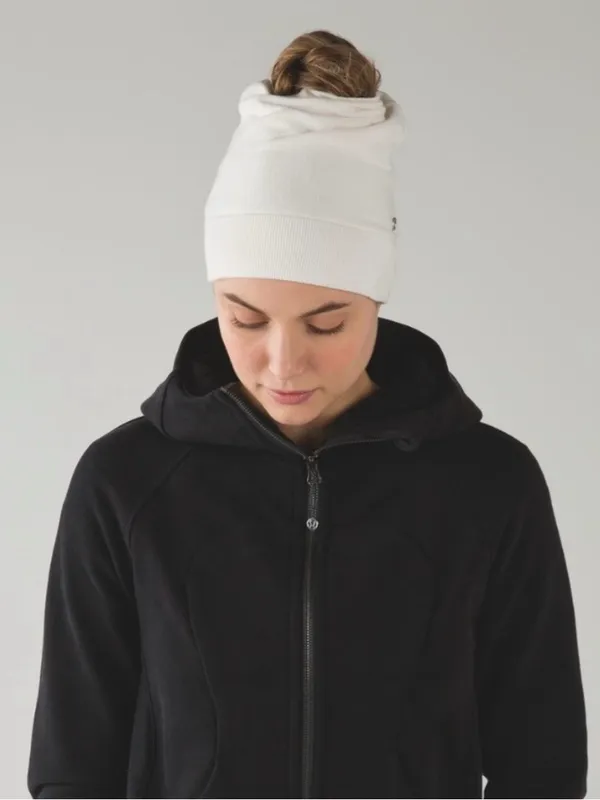 Lululemon Sheer Bliss Toque Heathered White One Size NWT - Image 2