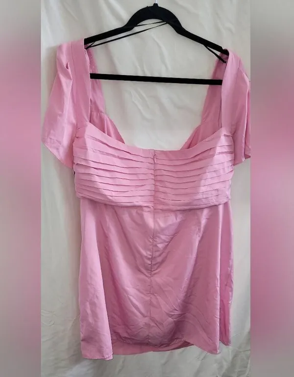 H&M Puff Short Sleeve Short Pink Dress Size XXL - Image 2