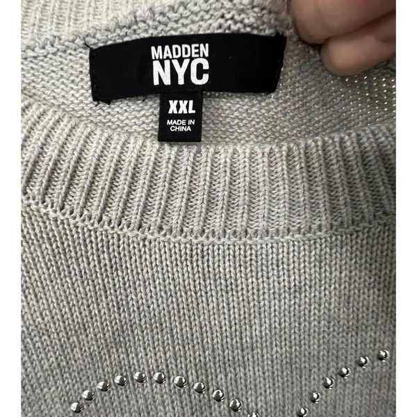 NWT Madden NYC Women's Sweater with Heart Detail - Gray - Image 6