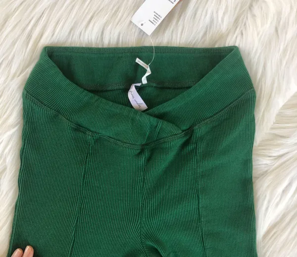 out from under Lola v-front lounge green pants, brand new with tag - Image 5