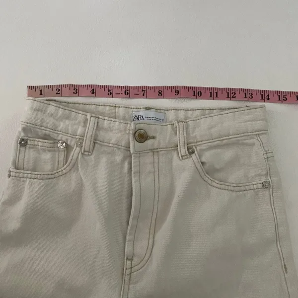 Zara Cream Wide Leg Jeans Size 4 High Rise Raw Hem Minimalist Denim - Image 5