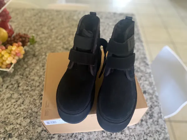 Ugg Boots Black - Image 6