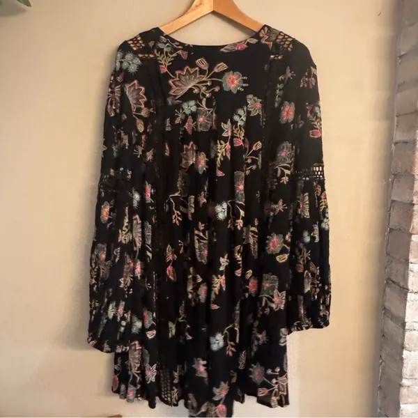 FREE PEOPLE Just‎ The Two Of Us Floral Tunic - Image 5