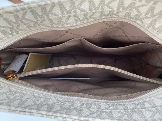 Michael Kors JST LG Messenger Leather Crossbody Bag - Image 8