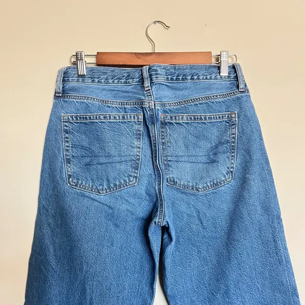 American Eagle Jeans‎ 90s Straight Leg Medium Wash Rigid Denim Womens 4 - Image 4