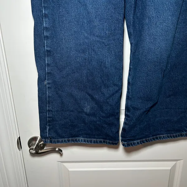 Zara Womens High Waisted Wide Leg Patch Pocket Jeans Blue Denim Size 8 cropped - Image 4