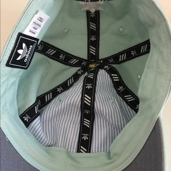 Adidas Ash Green/White Baseball Hat - Image 2